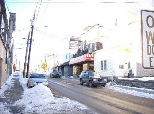 Building Photo 3