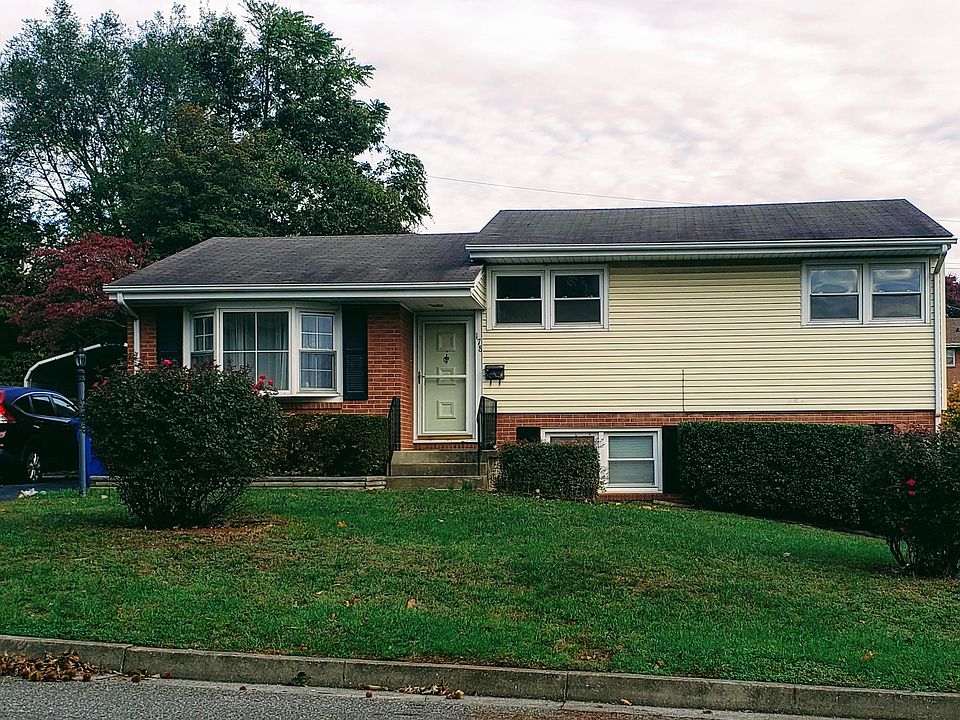 1st image of 178 Oaklawn Ave NE