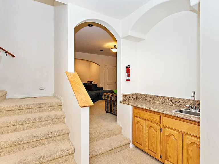 1141 Aleutian Dr — Photo 35