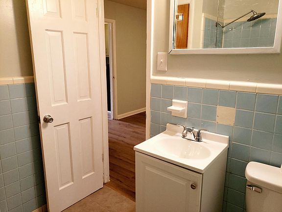 3rd image of 8-207 Garrison Dr
