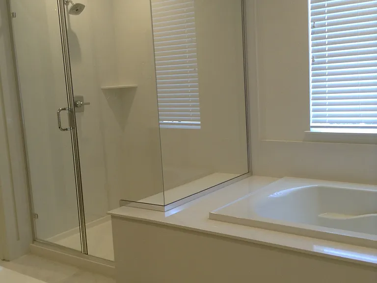 413 Wayland Loop — Photo 24