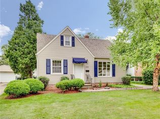 1293 Commonwealth Ave, Mayfield Heights, OH 44124