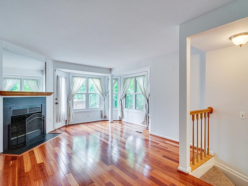 1st image of 7335 Castleberg Ct
