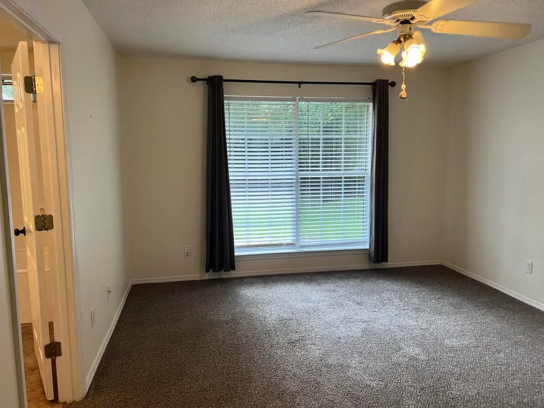 5 Neptune Dr — Photo 27
