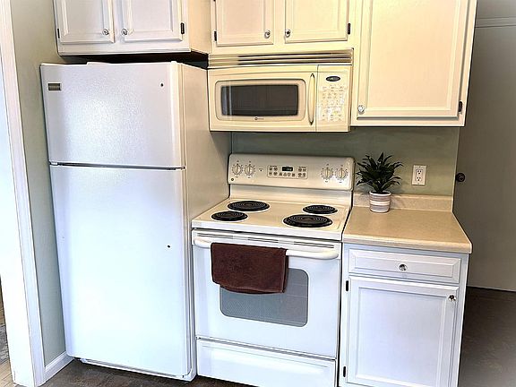 3rd image of 2517 RICE STREET