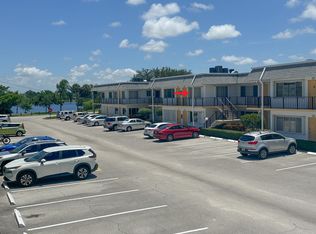3240 Lake Osborne Dr APT 208, Lake Worth, FL 33461