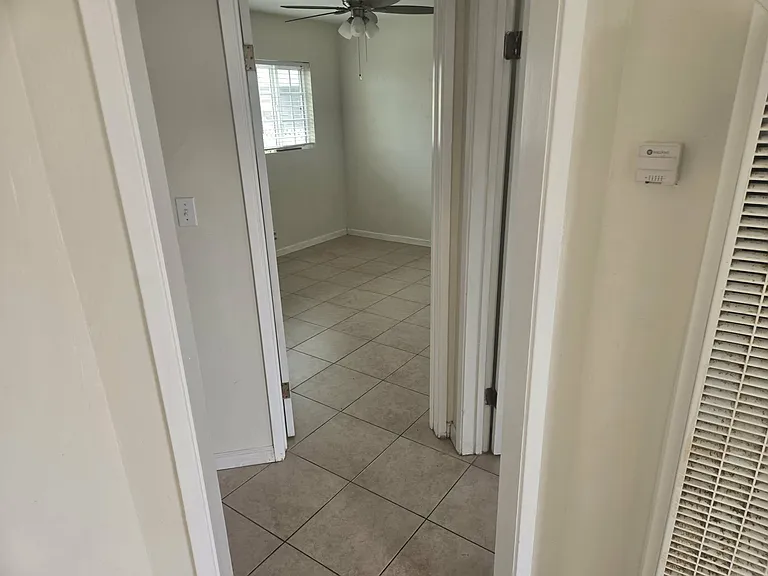 135 Elkwood Ave — Photo 3