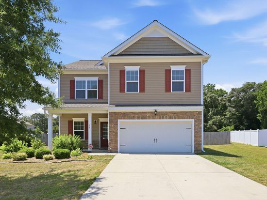 77 Springhill Ln, Garner, NC 27529