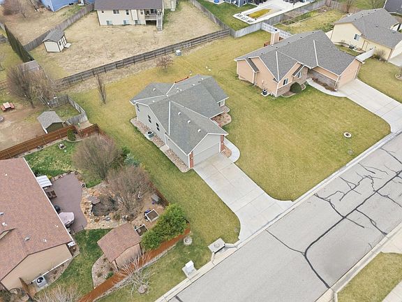 3rd image of 2315 S Rogers Ln