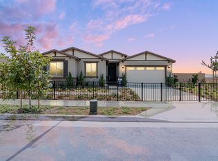 736 Torrey Ct, Perris, CA 92571