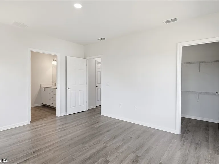 1406 Ford Cir — Photo 18