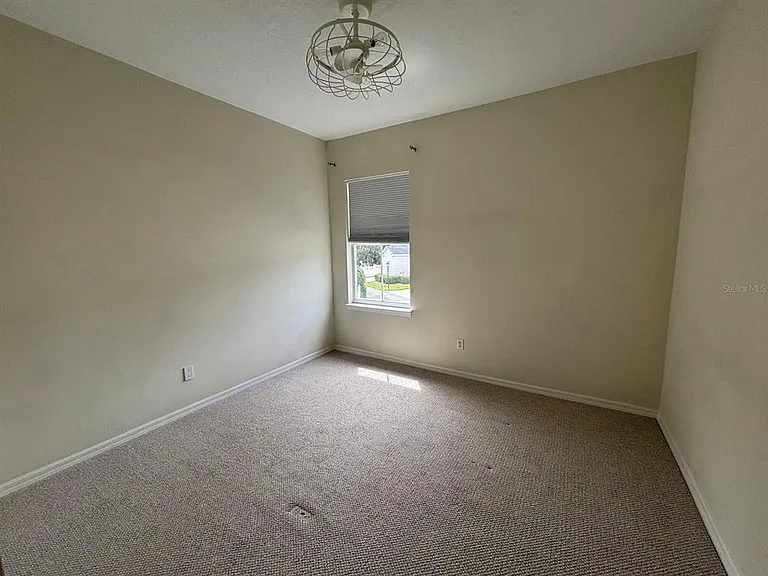 903 Yew Ct — Photo 42