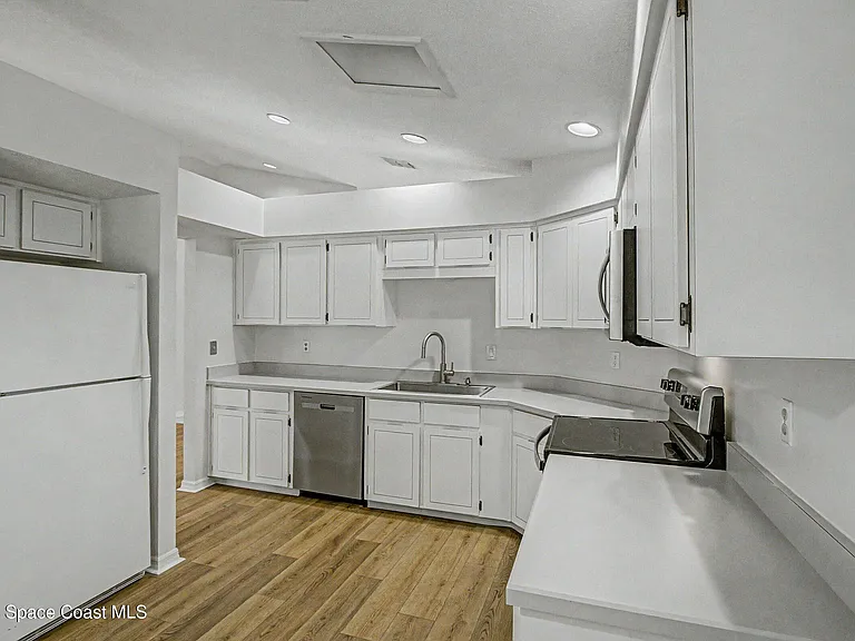 3474 Floral Palm Blvd — Photo 3