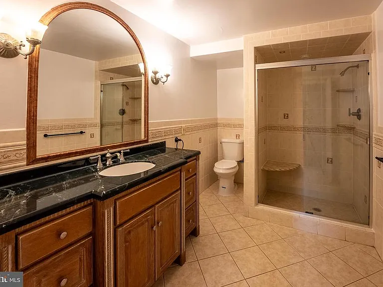 6438 Woodville Dr — Photo 14