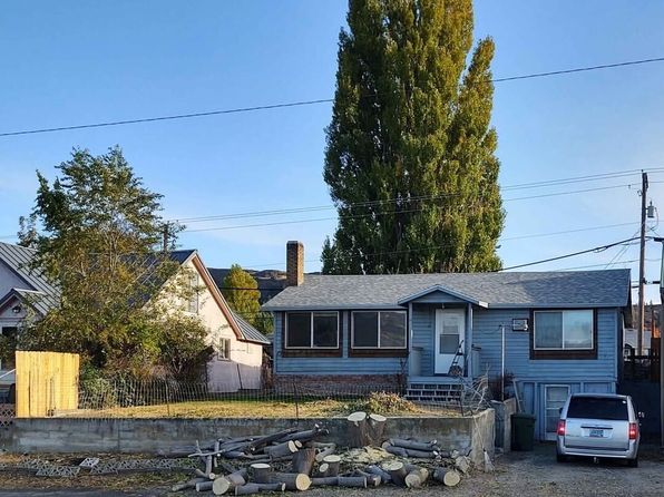 114 Coulee Boulevard, Electric City, WA 99123