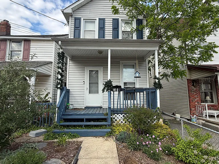 16H Winters Ln — Photo 1