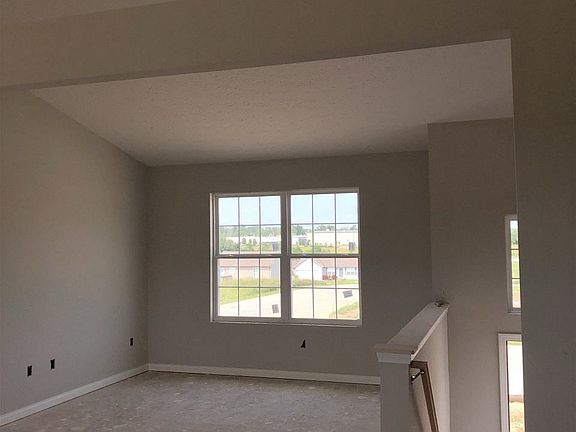 3rd image of 509 Summer Pointe Dr