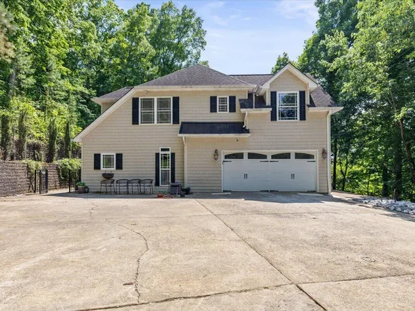 2399 Red Tail Ln, Chattanooga, TN 37421