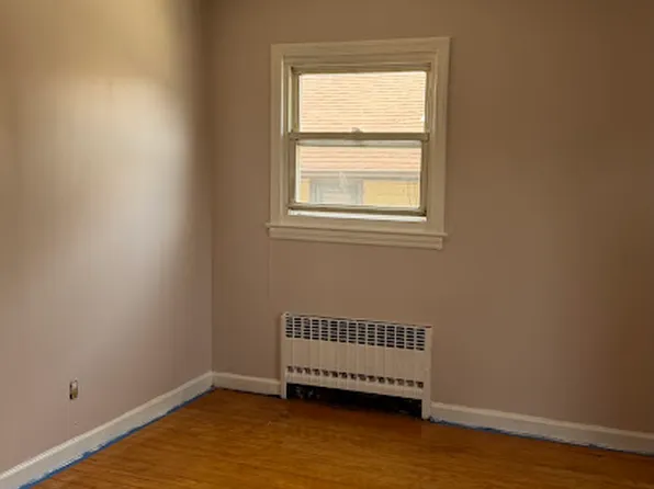 36 Shaw Ave Floor 2, Valley Stream, NY 11580