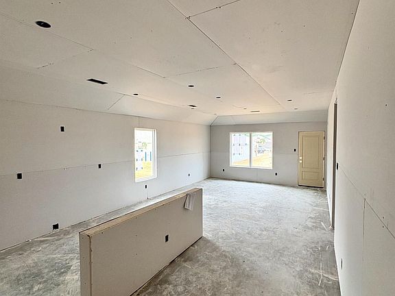 3rd image of 50 Nona Ruth Ln