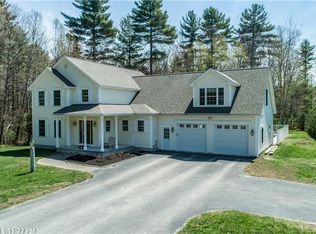 8 Jordan Dr, Biddeford, ME 04005