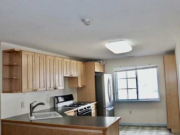 5th image of 38 Walker St APT 12