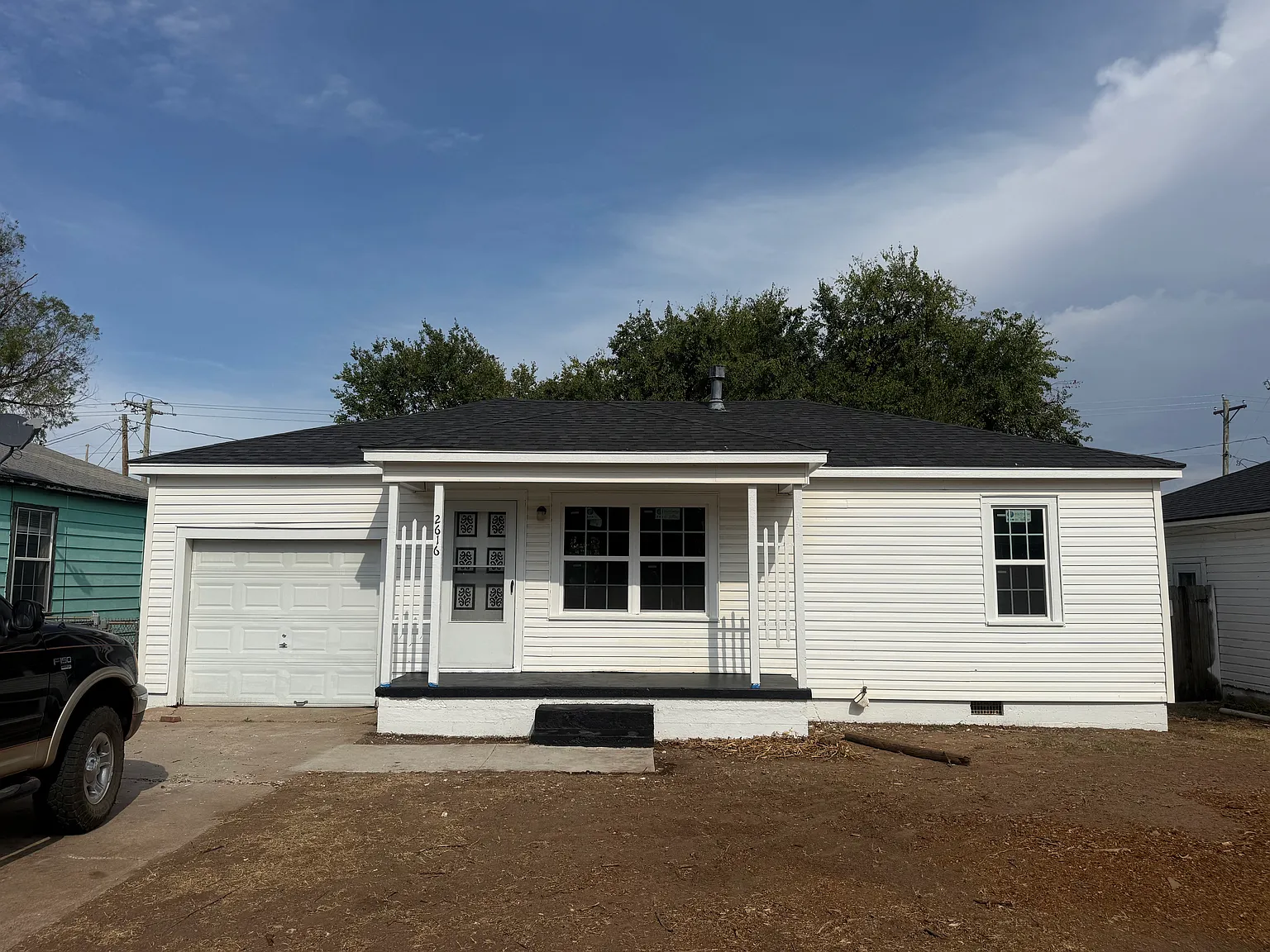 2 bed, 696 sqft, $800 — Photo 1