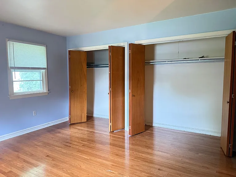 69 W Charlotte St — Photo 17
