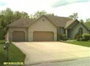 318 Kenbridge Ct, Valparaiso, IN 46385