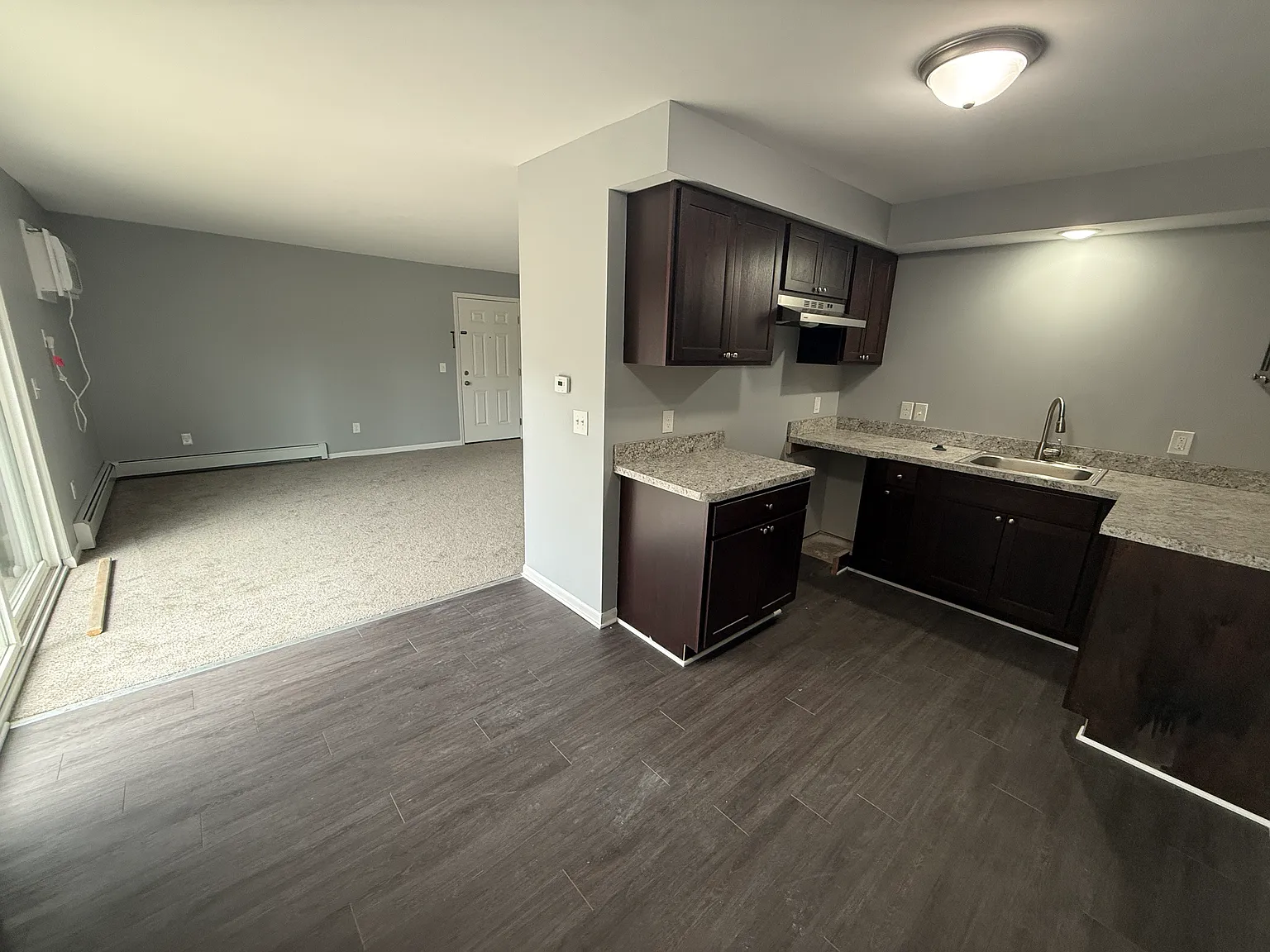 2 bed, 880 sqft, $1,450 — Photo 1