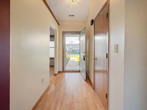 3rd image of 4107 Calder Dr