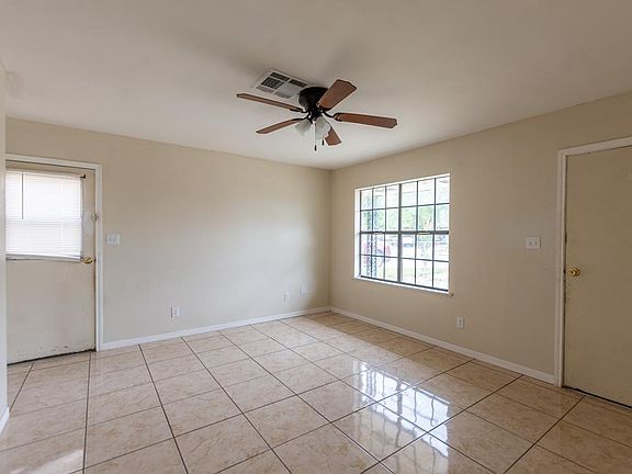 5th image of 1022 Yota Dr