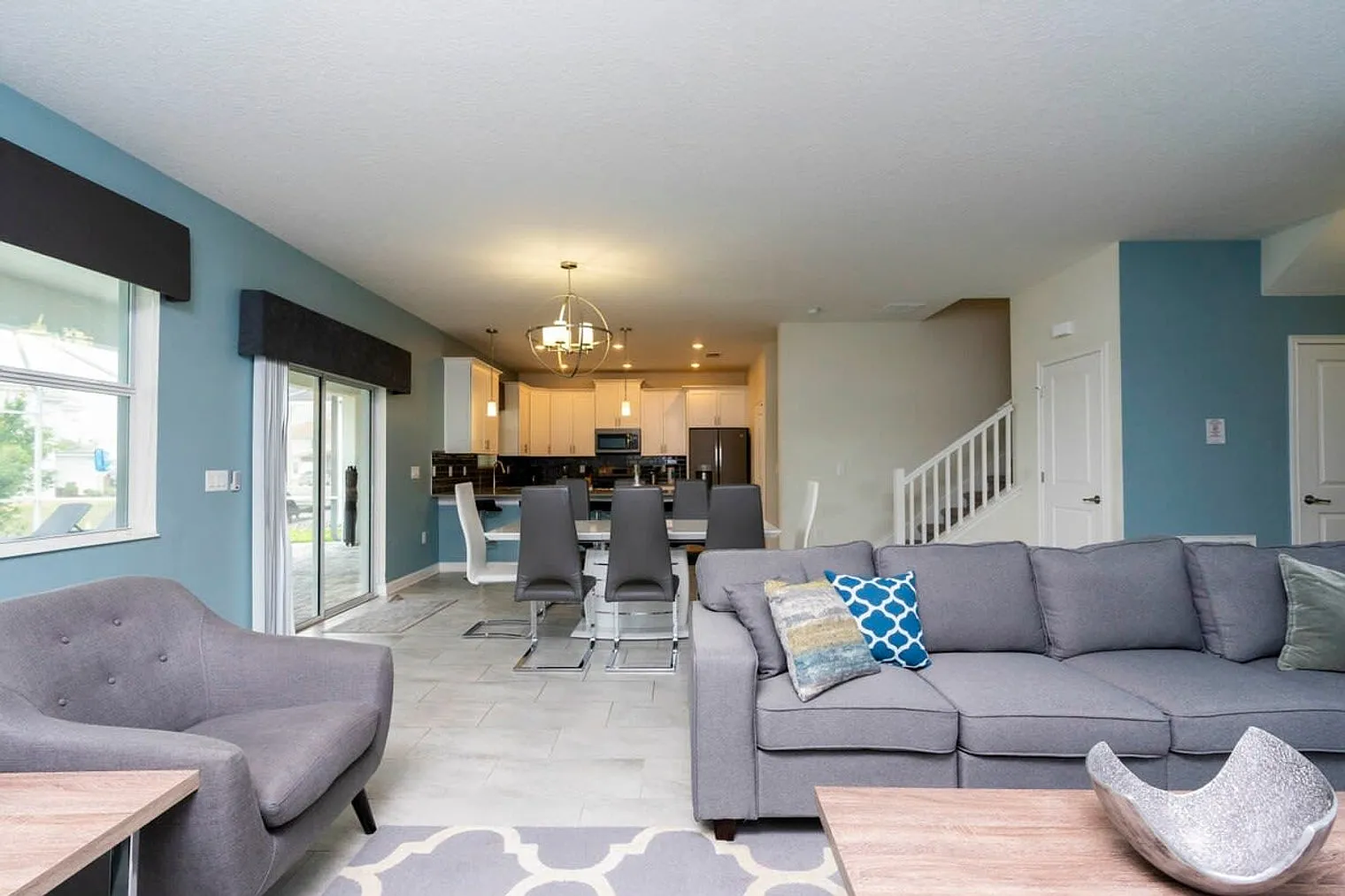 6 bed, 6.0 bath, 3875 sqft, $4,620 — Photo 2