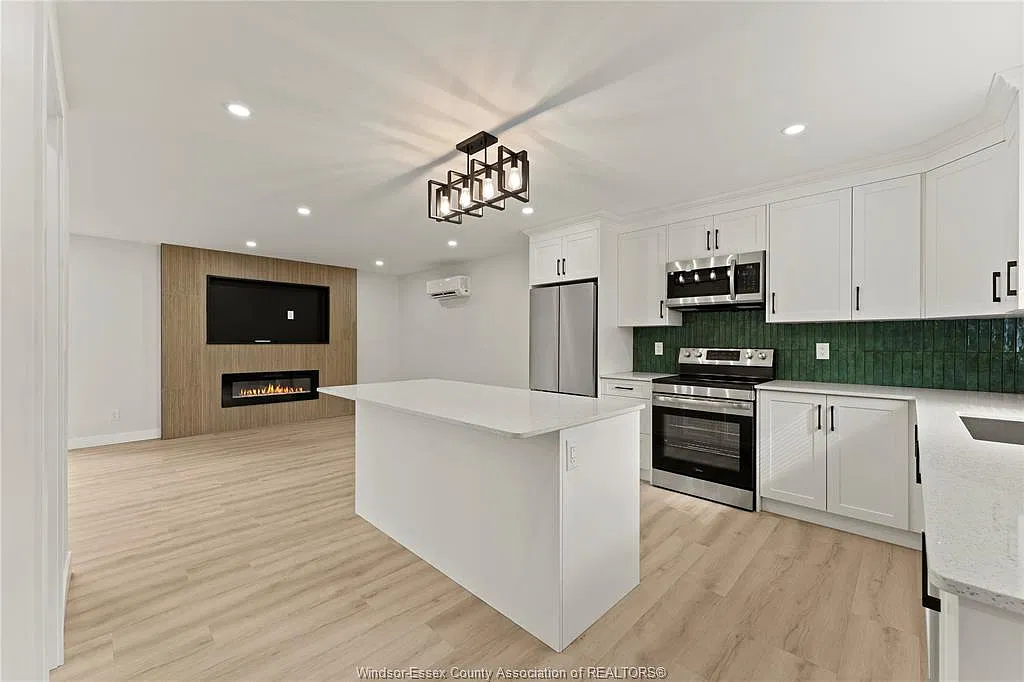 1923 George Ave — Photo 4