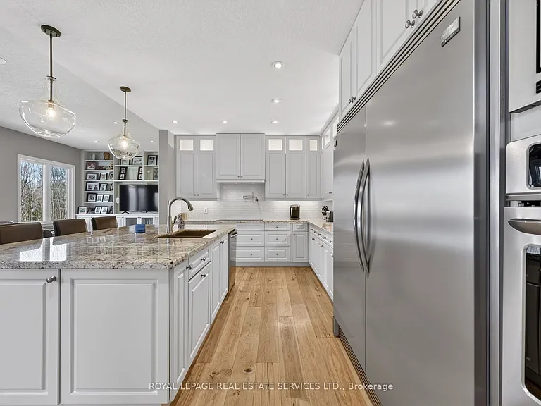 18 Walnut Dr — Photo 11