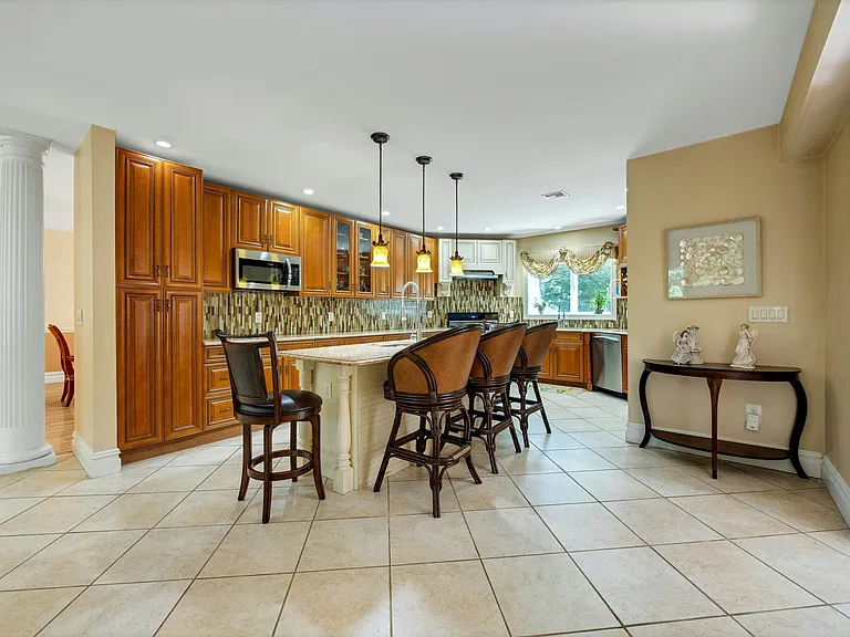 252 Mabel Pl — Photo 13