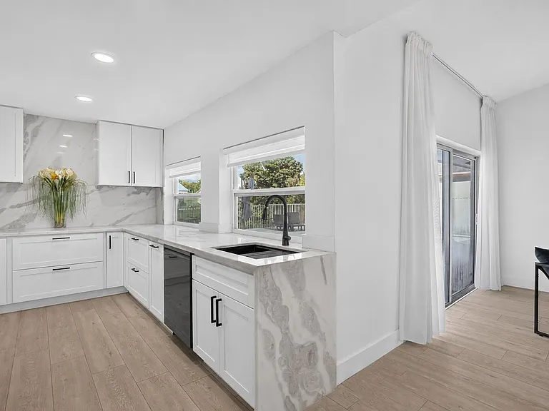 16709 SW 5th Ct — Photo 16
