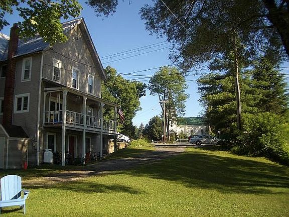 Side view of Kilbourn House