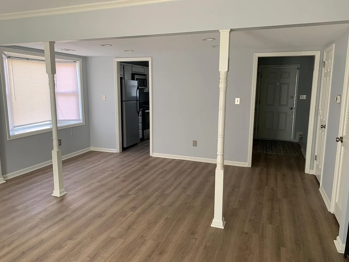 Building Photo - 1312 Gray Hawk Rd #A