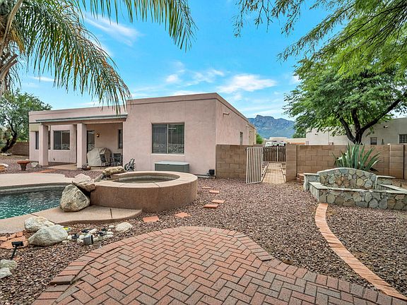 4th image of 360 W Crescendo Ct