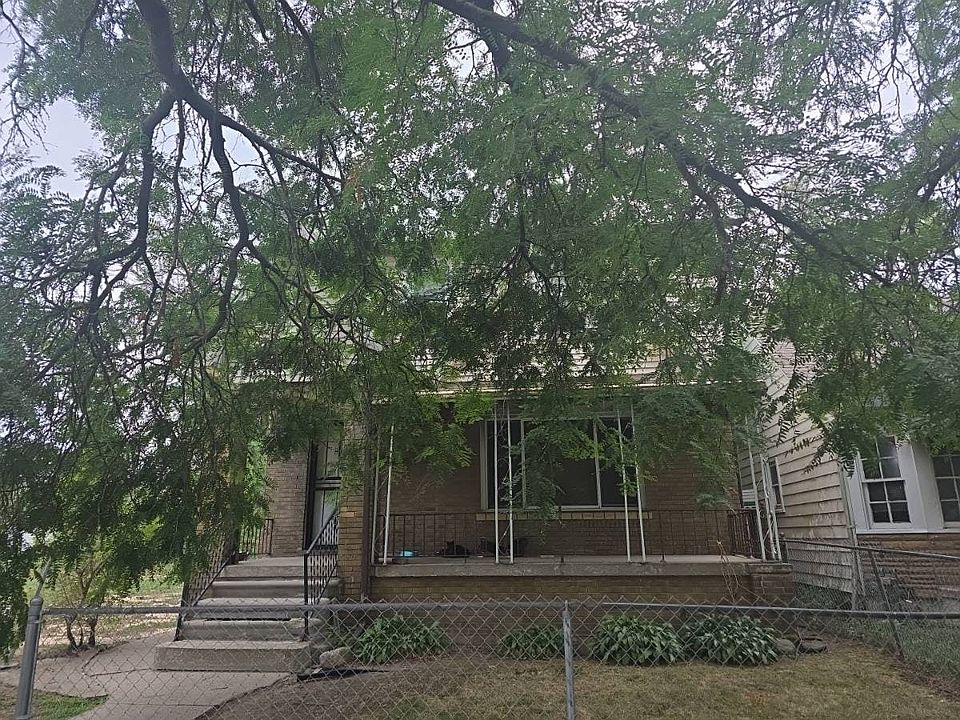 1st image of 15511 Snowden St