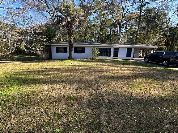 2nd image of 1924 Karen Ln