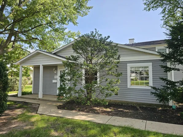 592 Lotus Ct #114A, Wheeling, IL 60090