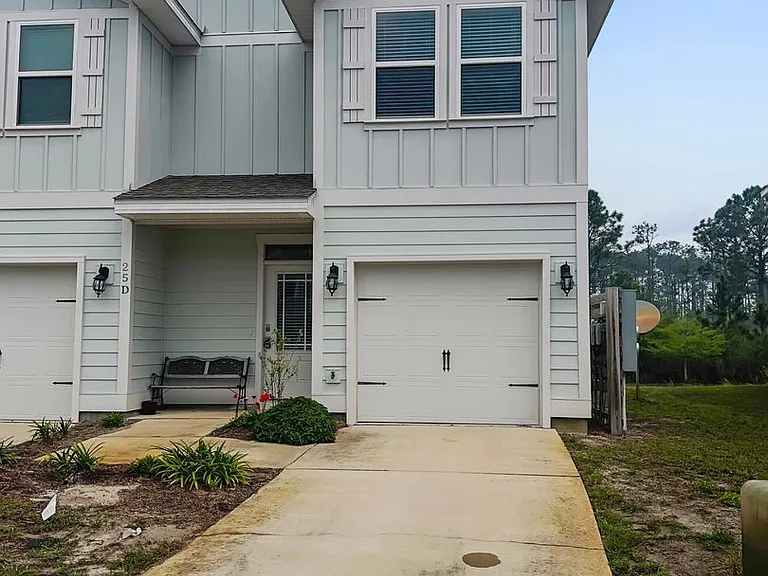 25 Crossing Ln #D — Photo 17