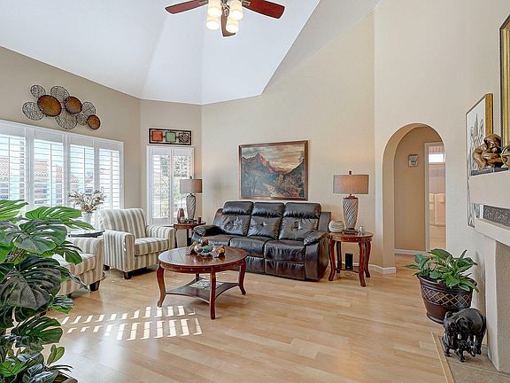5th image of 11038 W Runion Dr