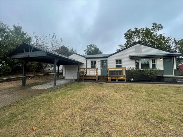 711 Cedar Ave, Sand Springs, OK 74063