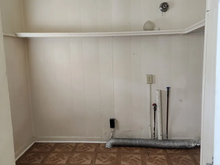 319 Smith Ave #3 — Photo 7