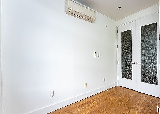 3rd image of 820 Saint Johns Pl #4F