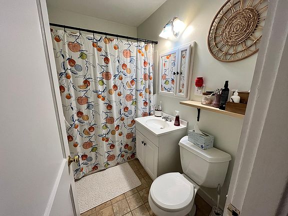4th image of 10 Rumford Ave Floor 2