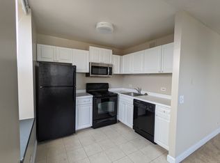 3660 N Lake Shore Dr APT 1711, Chicago, IL 60613